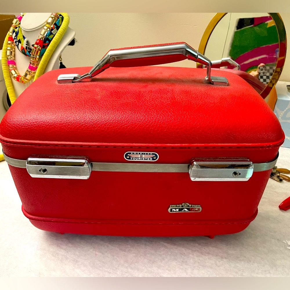 Vintage Red American Tourister Train Case